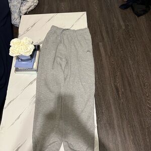 Gray alo sweatpants xs worn once